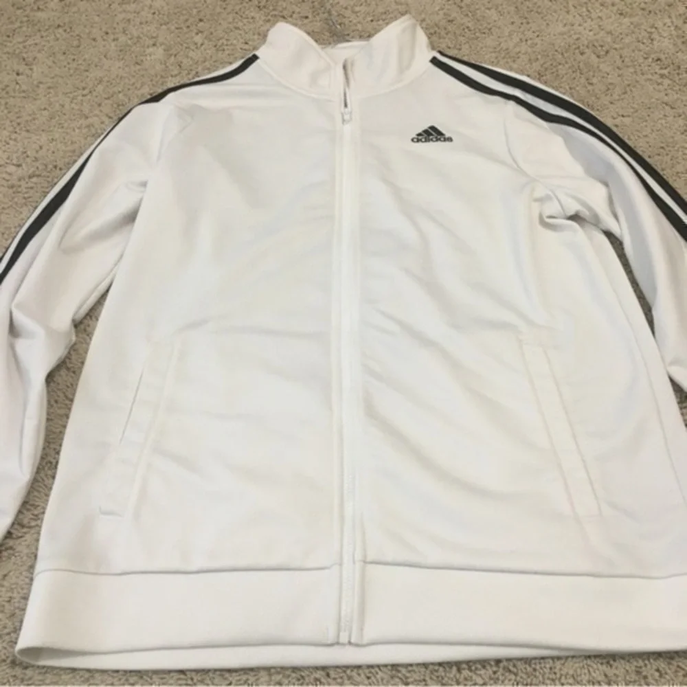Adidas white full zip up boys size extra large 18-20